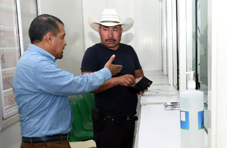 Verifica Javier Jiménez servicios de Centros de Recaudación