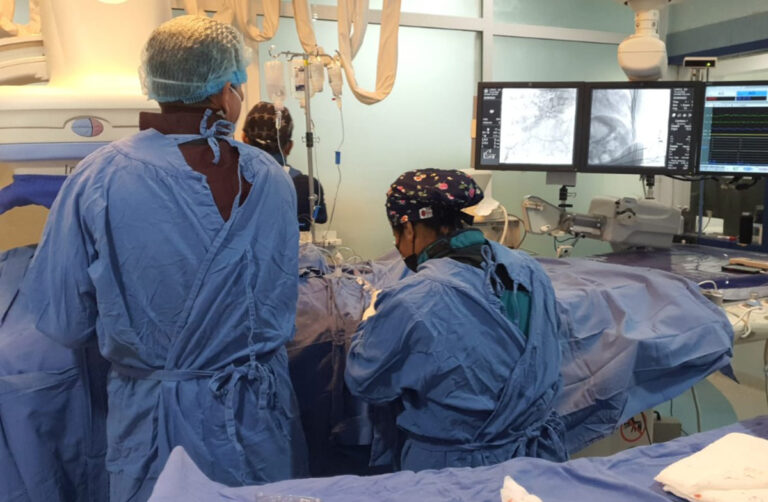Chiapas incorpora a los servicios de salud el implante valvular aórtico del corazón: Dr. Pepe Cruz
