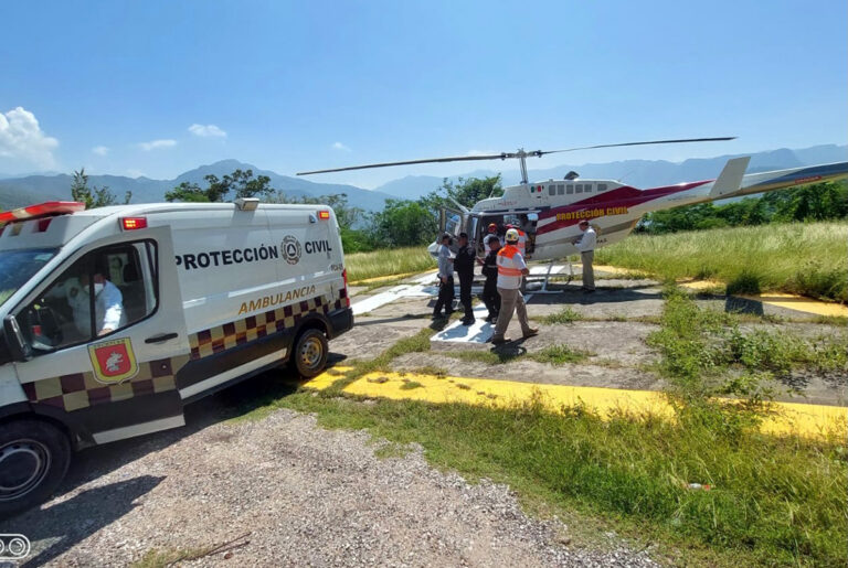 Helicópteros y aviones del Gobierno de Chiapas mantiene atención a población en situación de emergencia