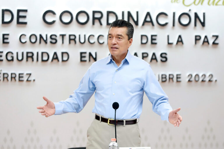 Exhorta Rutilio Escandón a vacunarse contra el Covid-19 y la influenza