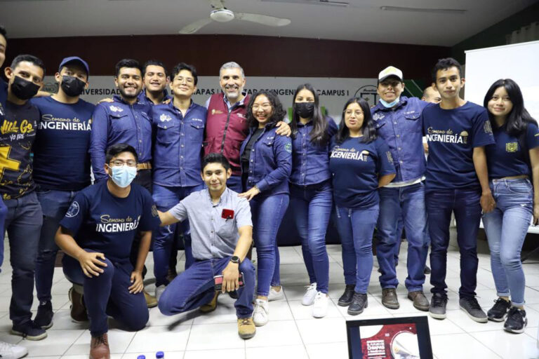 Participa Ángel Torres en la Semana de Ingeniería 2022, en la Unach