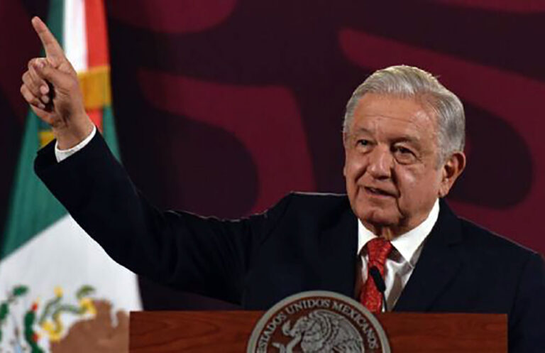 Señala López Obrador al Issste como uno de los casos más extremos de corrupción