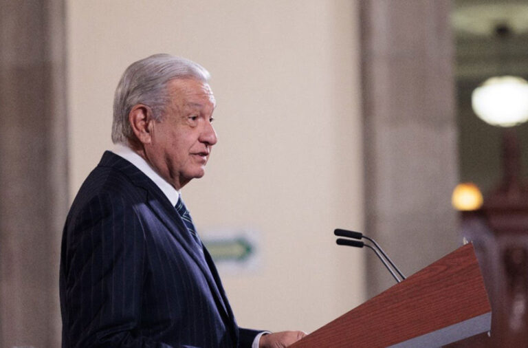 Asegura AMLO que en política ‘no hay títeres con poder’; nadie acepta ser manipulado