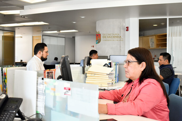 Invita la Secretaría de Hacienda a denunciar cualquier anomalía de servidores públicos