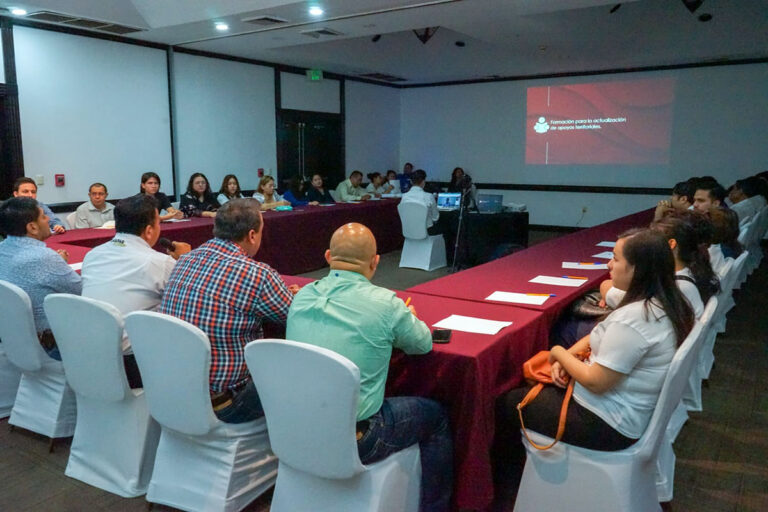 Icheja trabaja en unidad a favor de la educación