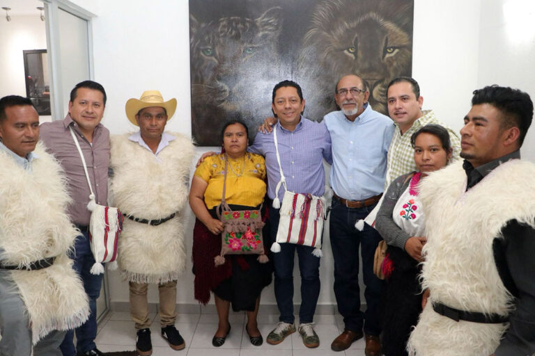 En unidad sacaremos adelante el proyecto transformador: Llaven