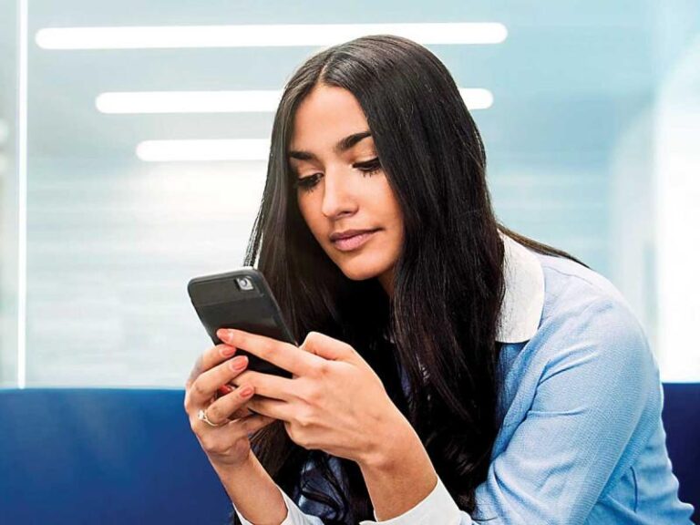 Impulso a la digitalización: Sin freno, operaciones bancarias por celular