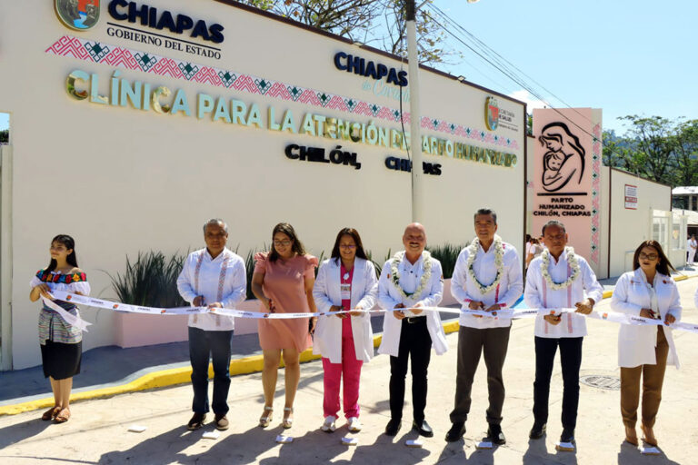 Inaugura Rutilio Escandón Clínica para la Atención de Parto Humanizado del municipio de Chilón