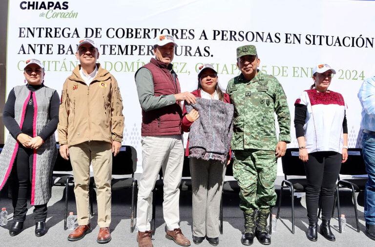 Más de 70 mil cobertores entregados ante bajas temperaturas; la meta son 105 mil: Rutilio Escandón