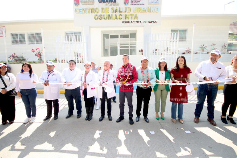 Tras años de abandono, Rutilio Escandón inaugura reconversión del Centro de Salud Urbano de Osumacinta