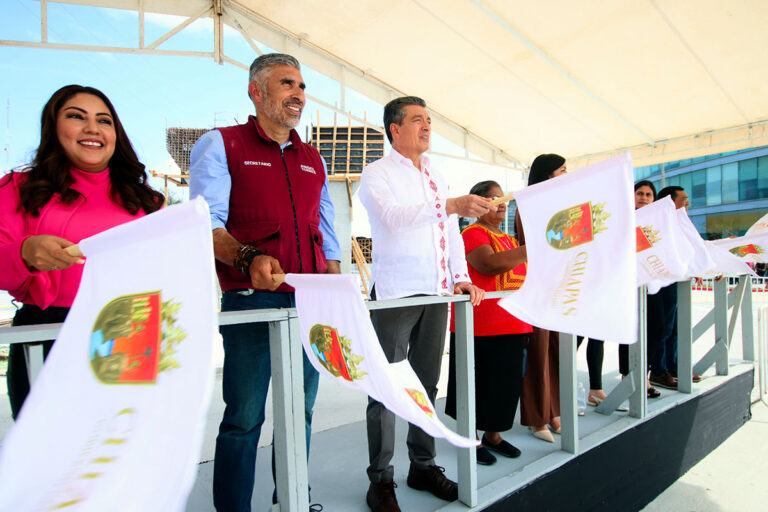 Rutilio Escandón encabeza inicio de circulación parcial a la altura del Paso a Desnivel de la Torre Chiapas
