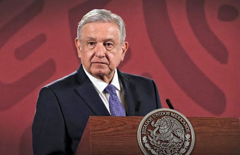 Reafirma AMLO compromiso con el pueblo y su bienestar