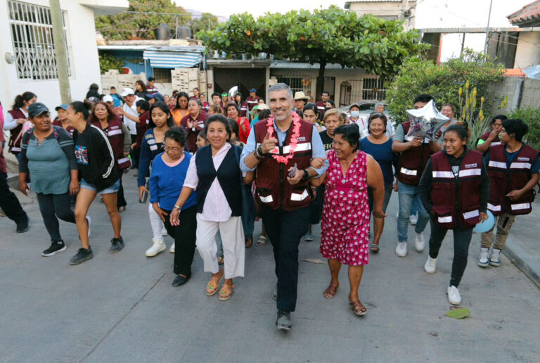 Desde la colonia Agua Azul, Ángel Torres, junto a familias, reitera apoyo en favor de Eduardo Ramírez