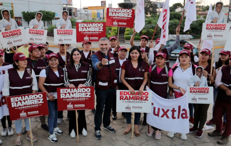 Ángel Torres recorre las colonias de Tuxtla para llevar el mensaje de unidad de Morena
