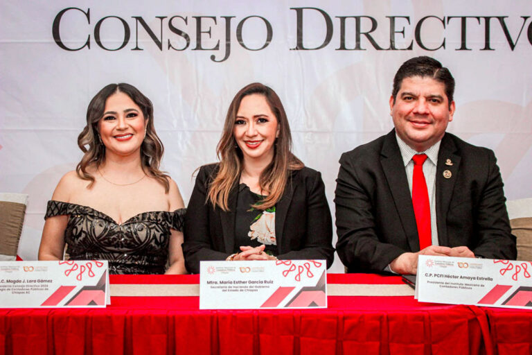Destacan labor de contadores públicos en el desarrollo económico de Chiapas