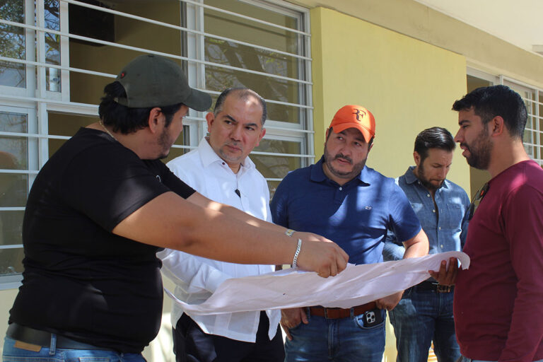 Supervisa Enoc Gordillo construcción del CAM en Chicoasén