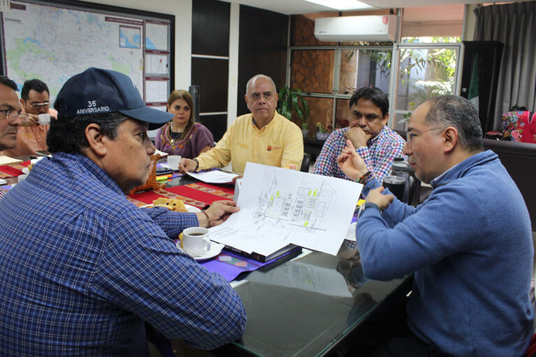 Consolida Inifech infraestructura escolar de Ixhuatán con obras de impacto social