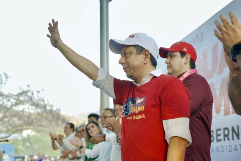 Acompaña Llaven Abarca a ERA en gira de precampaña en Pijijiapan