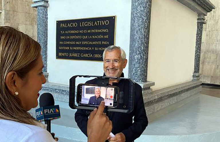 Raúl Bonifaz, a favor de la ‘Ley Silla’