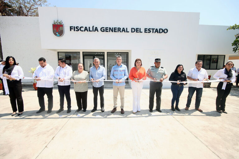Inaugura Rutilio Escandón rehabilitación del edificio de la Fiscalía de Inmigrantes