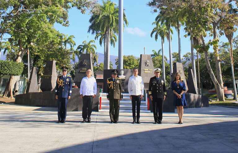 Conmemoran en Chiapas el CXI Aniversario del Día del Ejército Mexicano; asiste Rutilio Escandón