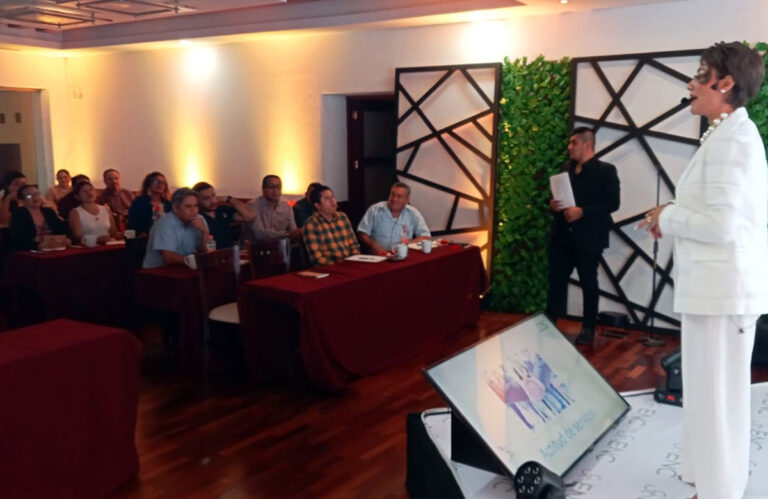 Realiza Secretaría de Educación capacitación ‘Actitud de servicio’