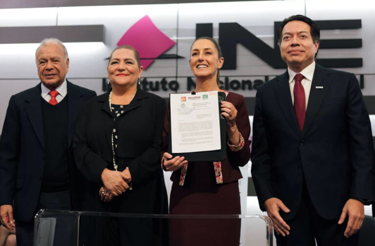 Claudia Sheinbaum se registra ante el INE como candidata a la Presidencia de México