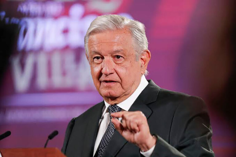 Critica López Obrador el doble discurso de los conservadores