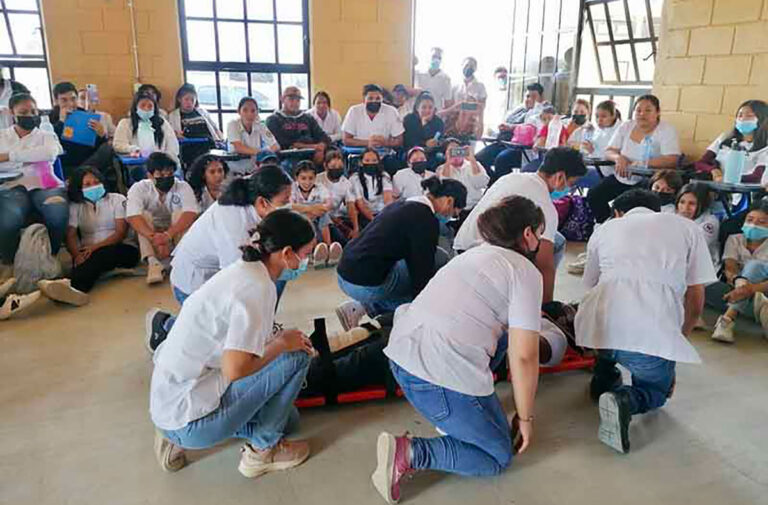 Protección Civil capacita a Universidad Bienestar