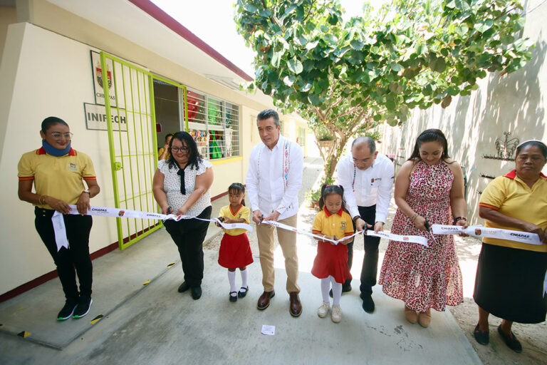 Con aulas renovadas, jardín de niños ‘Salvador Díaz Mirón’ es más seguro y funcional