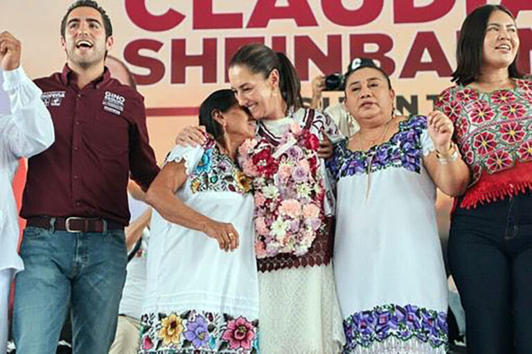 Claudia Sheinbaum es nombrada como ‘La hermana mayor’ por representantes de los pueblos mayas de Quintana Roo