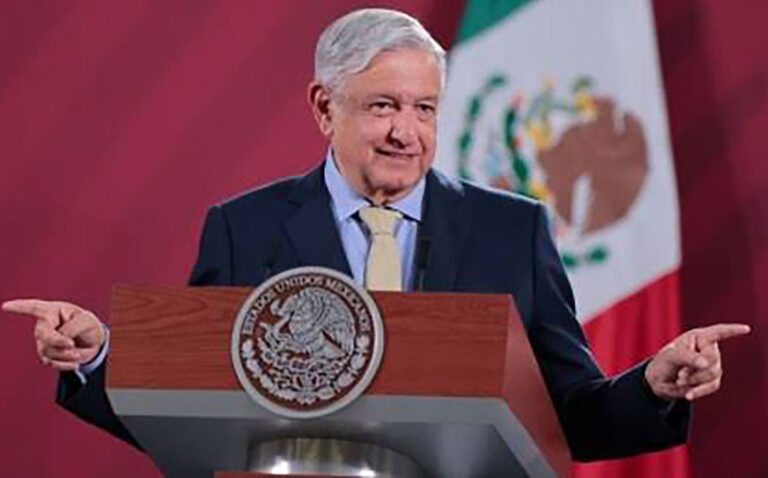 Gobierno federal buscará facilitar el voto en el exterior: presidente AMLO