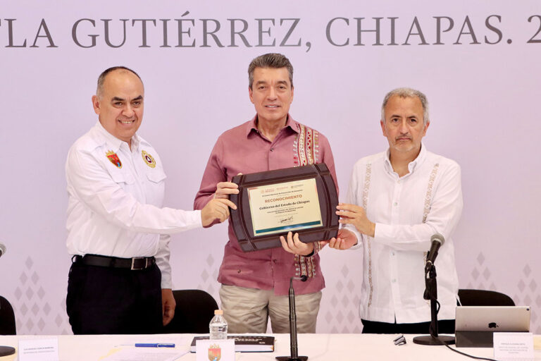 Rutilio Escandón y Enrique Guevara, encabezaron la Sesión del Consejo Estatal de Protección Civil
