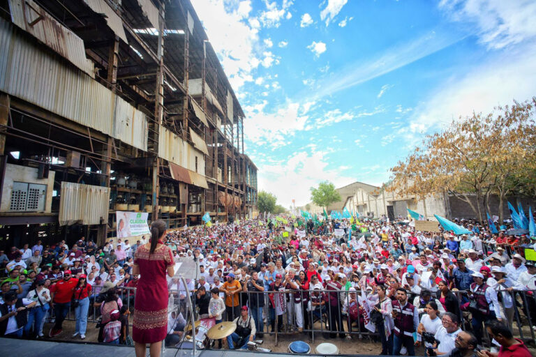 Claudia Sheinbaum anuncia nueva carretera, ruta del tren de pasajeros y apoyos a los productores agrícolas