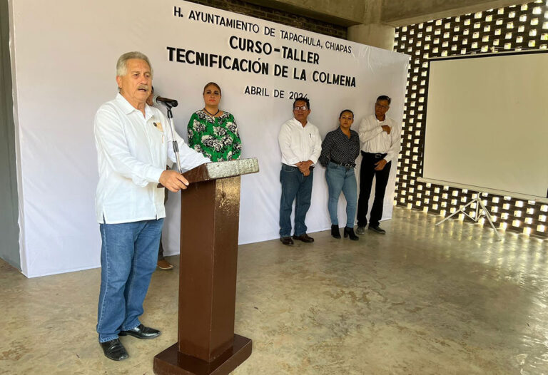 Realiza UNACH curso taller sobre la tecnificación de la colmena