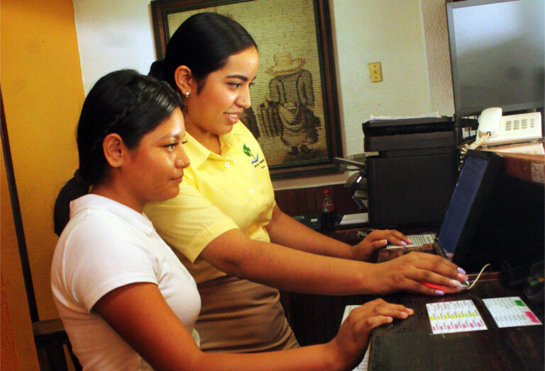 CECyTE Chiapas oferta educación en técnicos Servicios de Hotelería