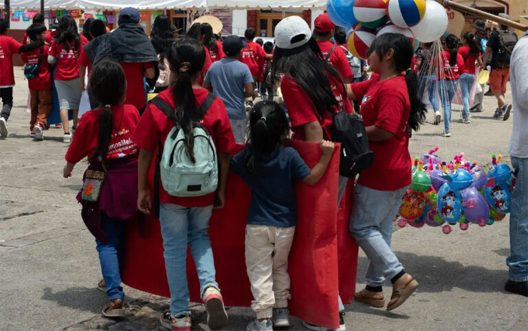 Menores indígenas marcharon contra la explotación infantil