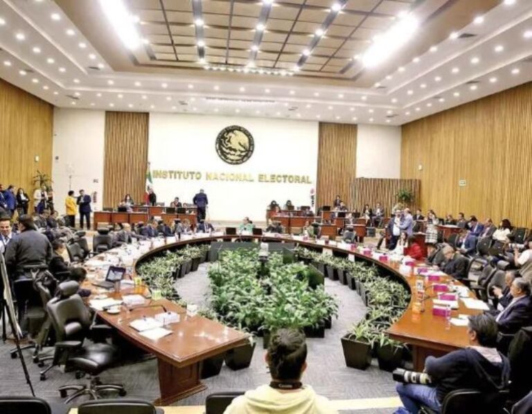 INE vive desbandada; no queda un solo mando de la pasada administración
