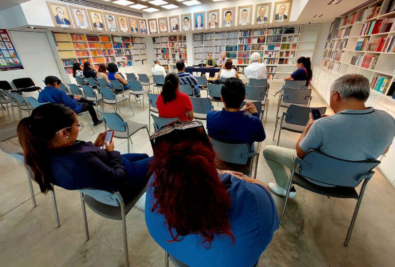 Presentan en la UNACH el libro ‘secuelas de la revolución’