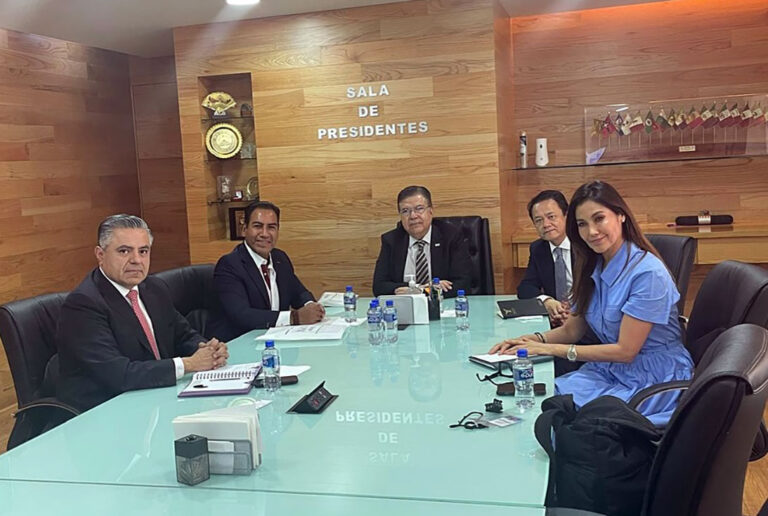 Eduardo Ramírez se reúne con el presidente del INAP