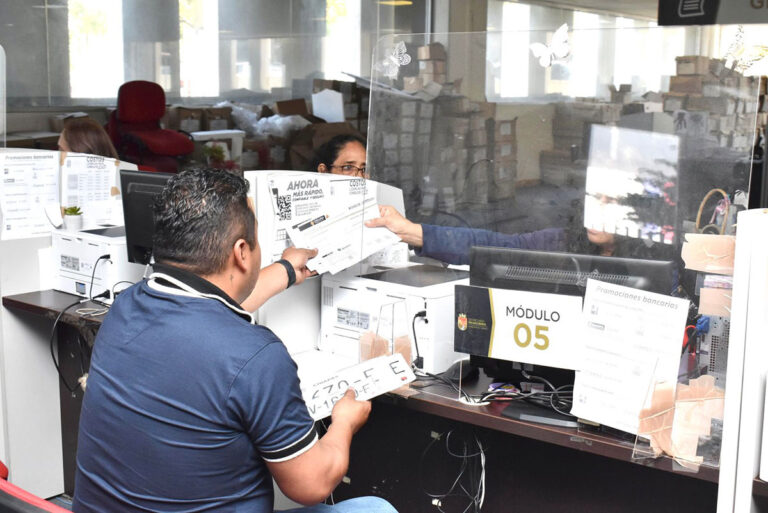 Ofrece Hacienda 25 % de descuento en multas y recargos vehiculares