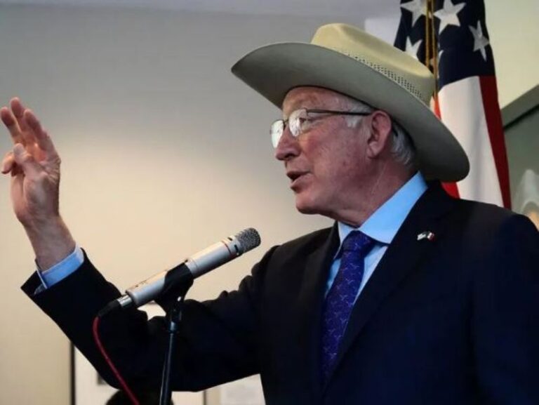 López Obrador agradece intervención de Ken Salazar en tema de aguacate; ‘hoy se resolverá’