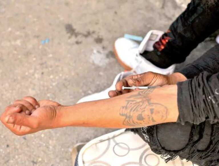 Se desploma precio de fentanilo ilegal; saturan mercado negro en EU