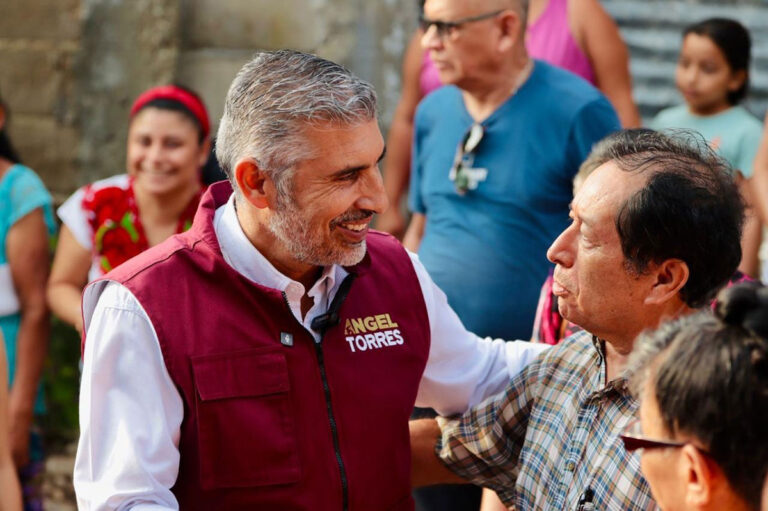 Habrá seguridad y obras de infraestructura en colonia Las Granjas: Ángel Torres