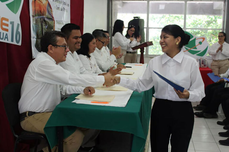 Técnicos en Construcción egresan del Plantel Salto de Agua del CECyTE Chiapas