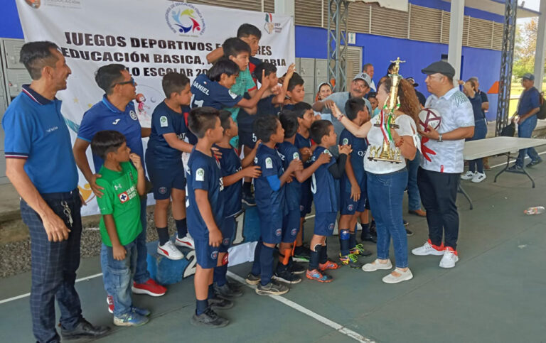 Gran participación de estudiantes en los Juegos deportivos escolares de educación básica, de la Región Soconusco