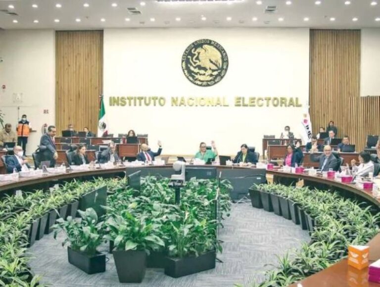 INE consiente a partidos; les rebaja multas; pagarían 785 mdp