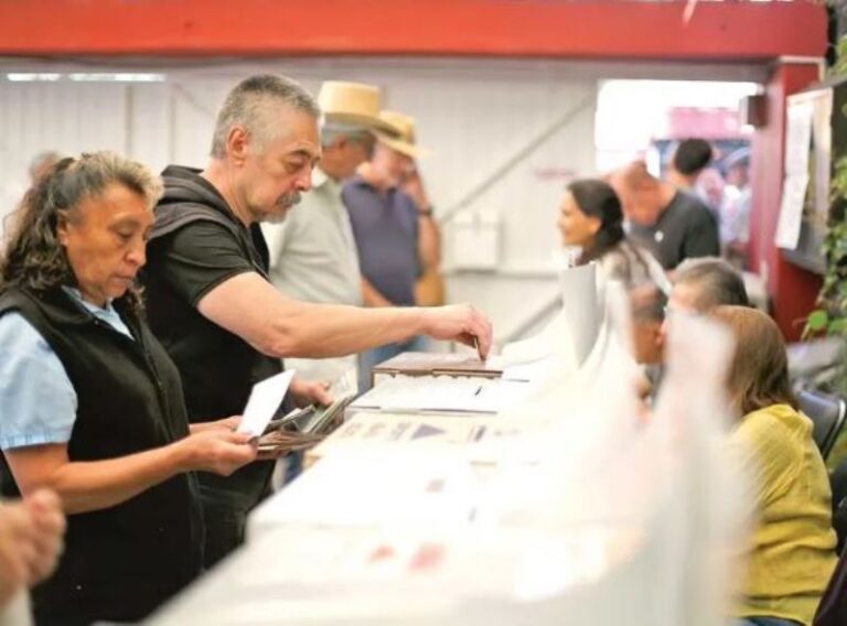OPLE se endeudan por instalar casillas; tampoco tienen para la renta