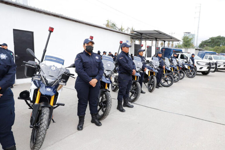 Através de los programas FASP y FOFISP, se fortalece a las y los policías de Tuxtla Gutiérrez