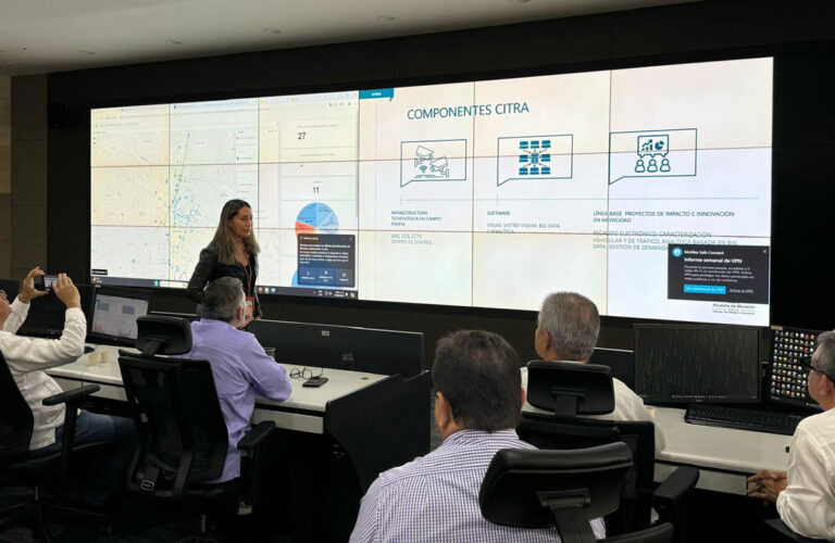 Analiza Ángel Torres Sistema Inteligente de Transporte